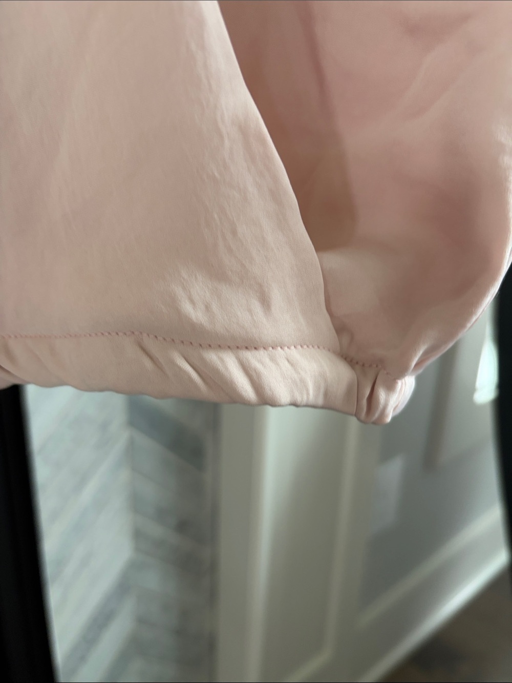 Evereve | Hearloom Pink Satin Tank Size Small NWT - Picture 7 of 8